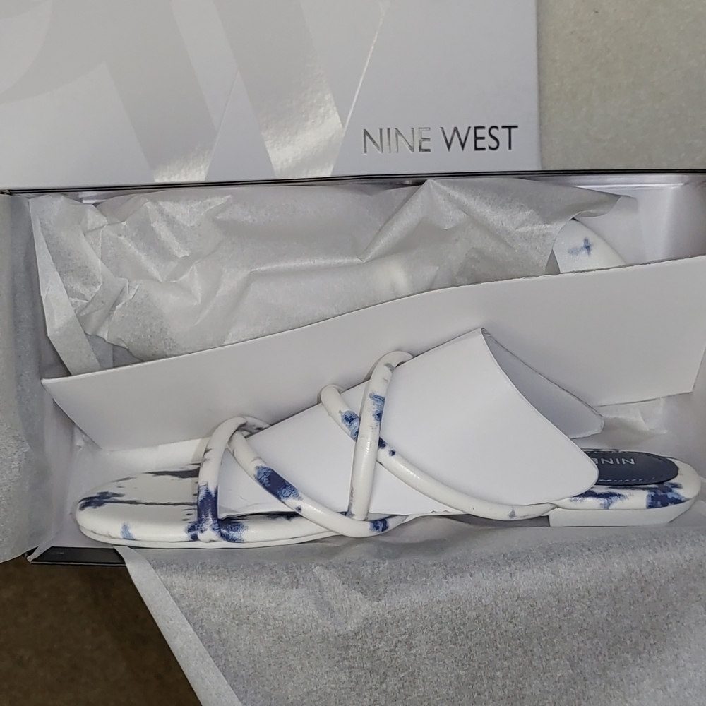 Nine West Sandal - Picture 4 of 5